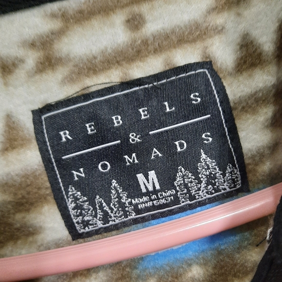 [Rebels & Nomads] Aztec print fleece quarter zip pullover. - Picture 6 of 6